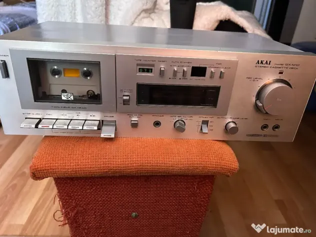 Vând deck casetă Akai CS-F11 – servisat mecanic, stare bună Akai GX M10 defect
