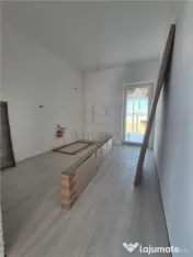 Duplex pe parter - 2 dormitoare - 3 bai ( o baie pe terasa )