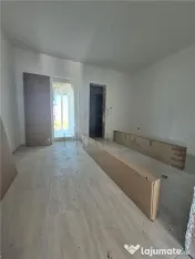 Duplex pe parter - 2 dormitoare - 3 bai ( o baie pe terasa )