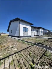 Duplex pe parter - 2 dormitoare - 3 bai ( o baie pe terasa )