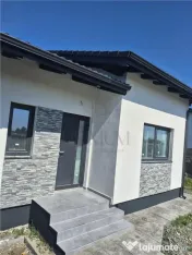Duplex pe parter - 2 dormitoare - 3 bai ( o baie pe terasa )