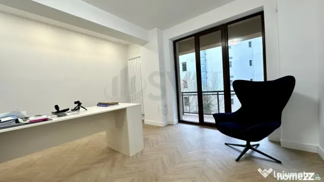 Apartament superb 4 camere bloc 2004 zona Arcul de Triumf...