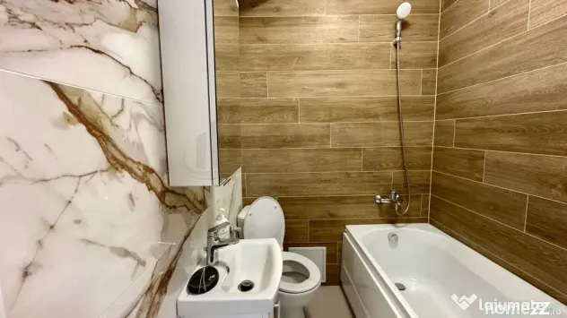 Apartament superb 4 camere bloc 2004 zona Arcul de Triumf...
