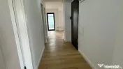 Apartament cu 3 camere singur pe etaj Polona