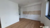 Apartament cu 3 camere singur pe etaj Polona
