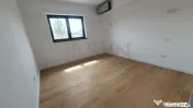 Apartament cu 3 camere singur pe etaj Polona