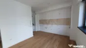 Apartament cu 3 camere singur pe etaj Polona