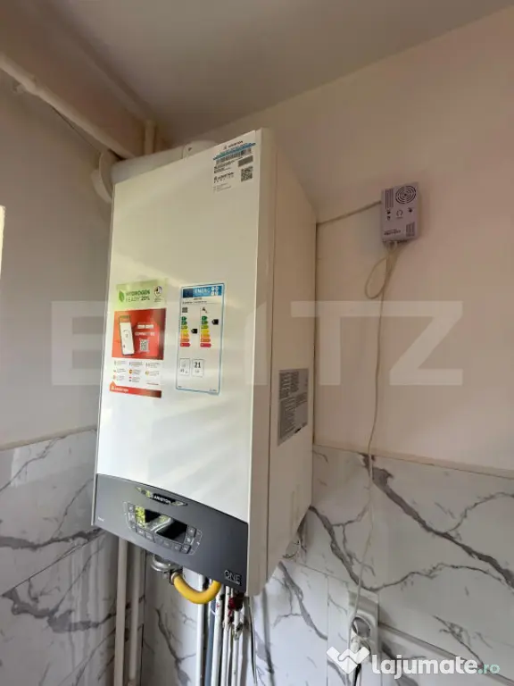 Apartament zona linistita, 2 camere, decomandat, centrala pr