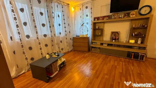 Proprietate Stradala cu Spatiu Comercial Pretabila Business