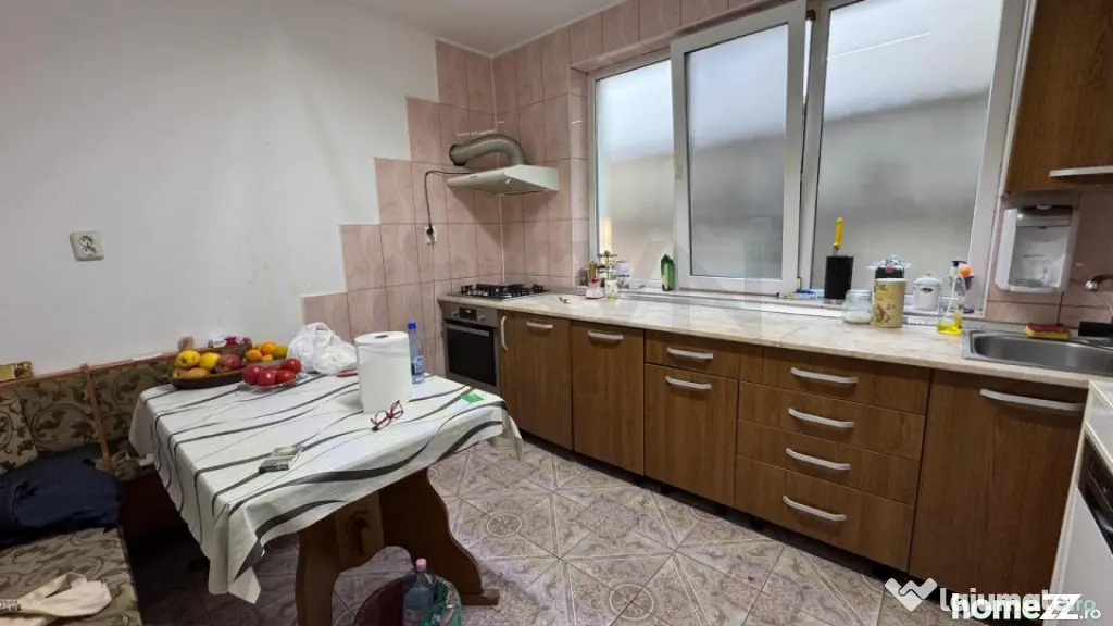 Proprietate Stradala cu Spatiu Comercial Pretabila Business