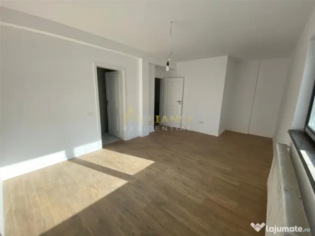 Casa Tip Duplex - 5 camere 4 bai - Mutare Imediata -