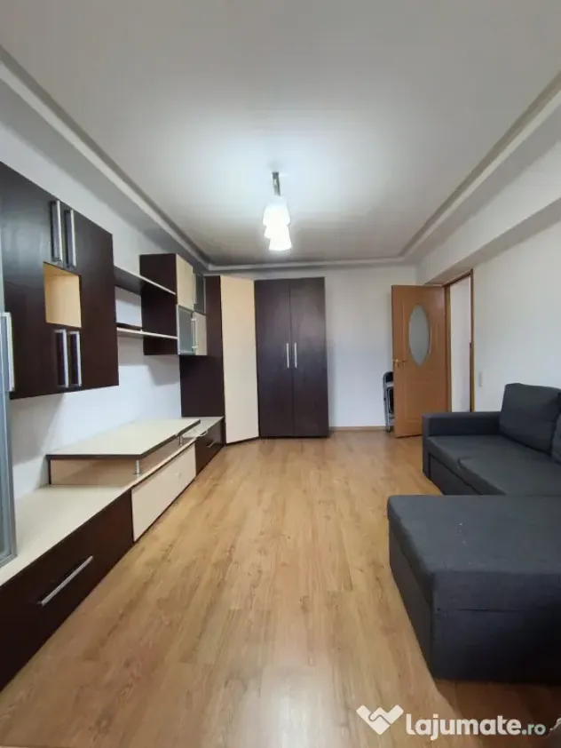 Garsoniera 37 mp utili, etaj 5 din 6, zona Marasesti
