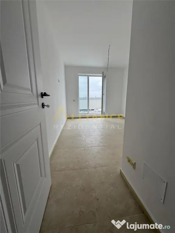 Apartament 2 camere decomandat • Terasa 26 mp • Zona ...