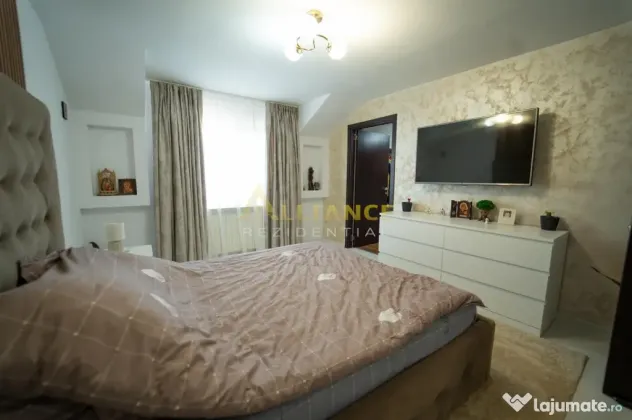 Casa individuala premium cu piscina | 500 mp teren | Panouri
