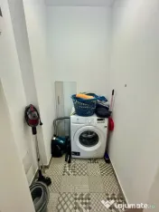 Kasper Coresi Pietonala-2 camere, decomandat, etaj 1/6, parcare, boxa!