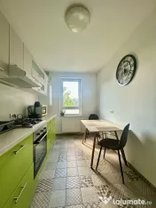 Kasper Coresi Pietonala-2 camere, decomandat, etaj 1/6, parcare, boxa!