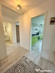 Kasper Coresi Pietonala-2 camere, decomandat, etaj 1/6, parcare, boxa!