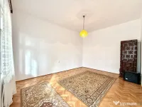 Apartament cu 2 camere | Zona Ultracentrală | Parcare | Etaj 1 | Pod | Pivniță