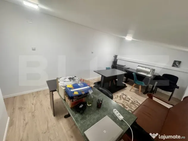 Spațiu birouri P+1 | 70 mp utili | 2 băi | | Parcare | Str