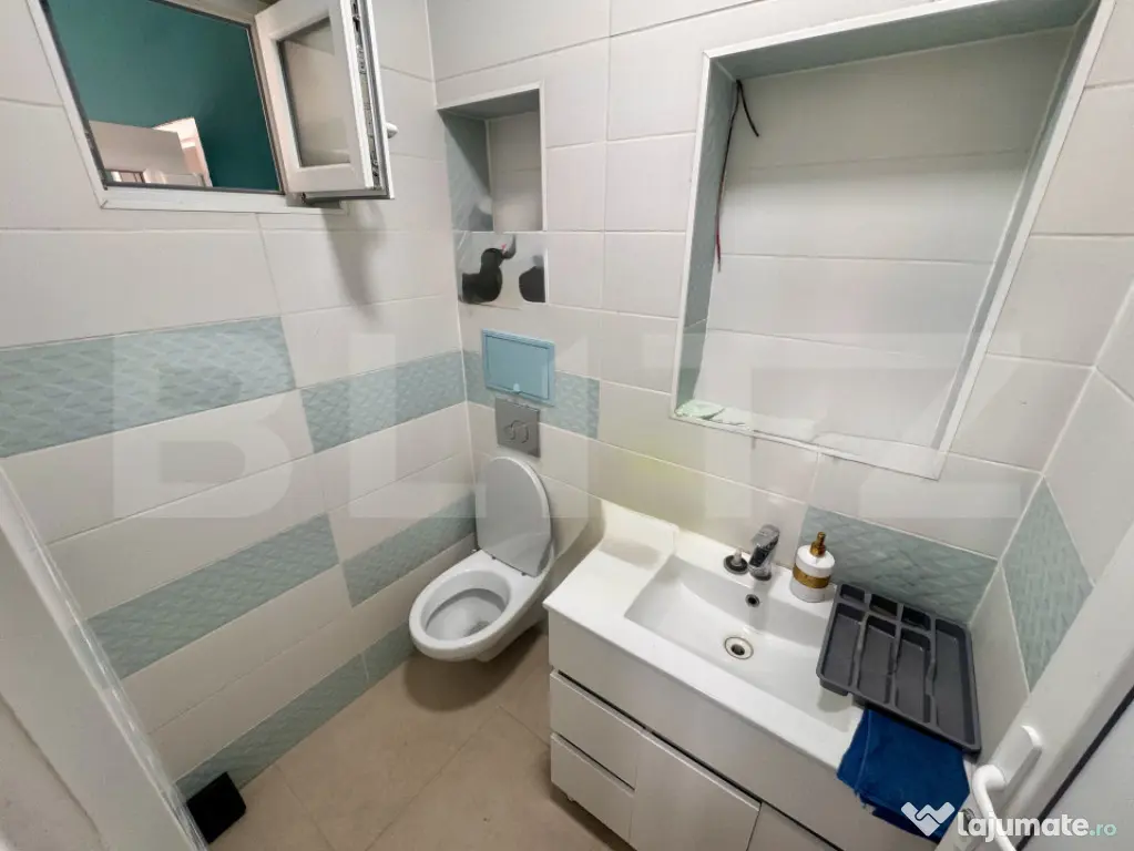 Spațiu birouri P+1 | 70 mp utili | 2 băi | | Parcare | Str