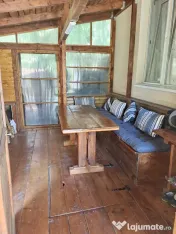 Apartament 3 camere cu curte 105mp si beci, parter de vila 