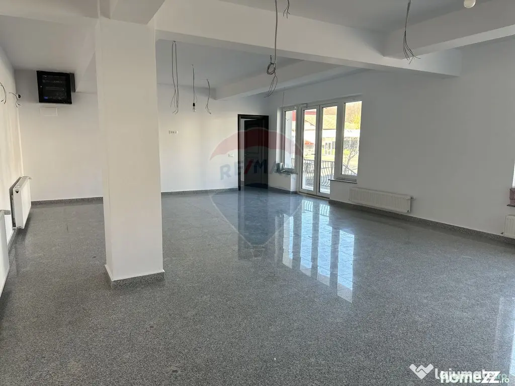 Spațiu comercial de 810 mp de închiriat