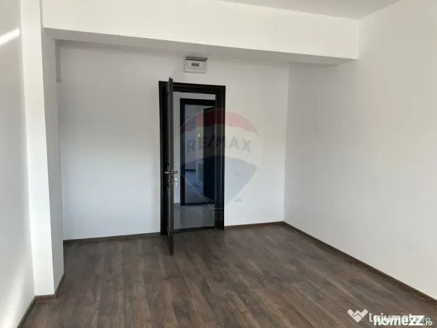 Spațiu comercial de 810 mp de închiriat