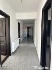 Spațiu comercial de 810 mp de închiriat 