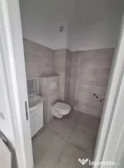 Apartament 3 camere, decomandat - zona Sanpetru 