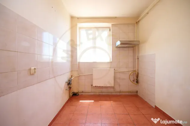 Apartament 4 Camere Semidecomandat | Craiovei | 3 Balcoane