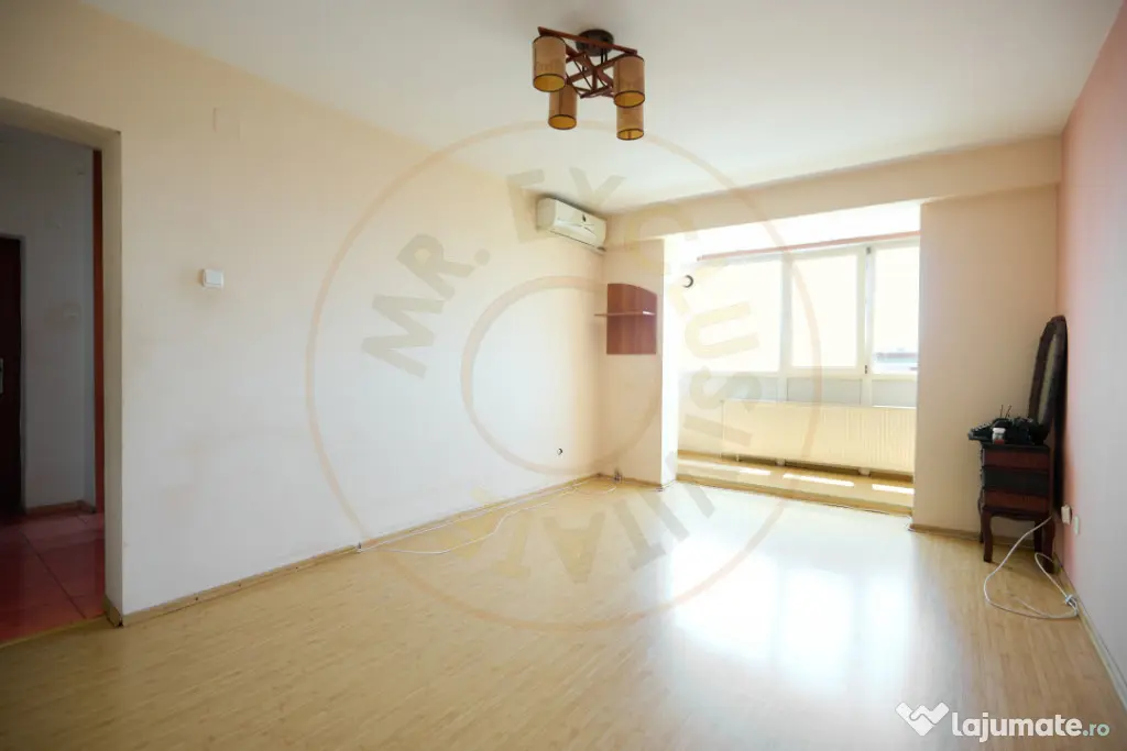 Apartament 4 Camere Semidecomandat | Craiovei | 3 Balcoane