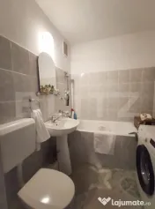 Apartament cu 2 camere decomandate, 52 mp, AC, boxa, renovat