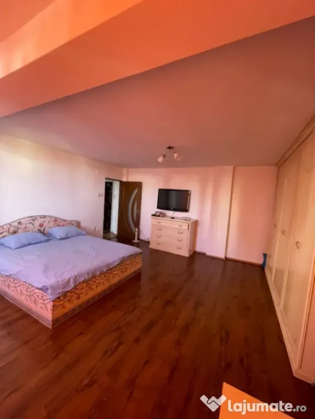 Apartament 3 camere - Calea Severinului