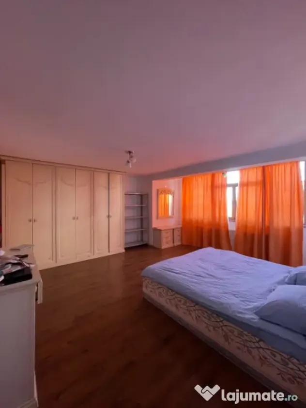 Apartament 3 camere - Calea Severinului