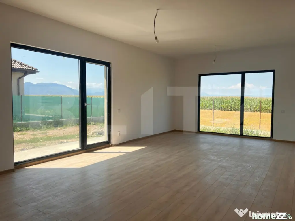 Casa intabulata, 3 camere, teren 484 mp, gata de mutare - Pr