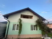 Casa 4 camere, 148 mp, teren 1.105 mp, parter, 2 intrari, z