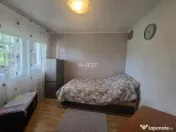 Apartament 3 camere, Decomandat, Piata Alexandru cel Bun