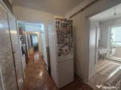 Apartament 3 camere, Decomandat, Piata Alexandru cel Bun