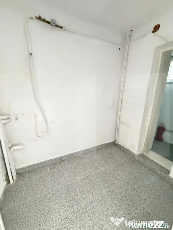 Spatiu Comercial, 21mp, zona Plevna la 3 min distanta de Pia