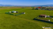 FILM! Teren intravilan 684 mp, in zona linistita, cu acces f