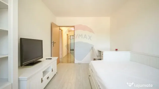 Apartament 3 camere decomandat | Loc de parcare si boxa |...