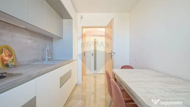 Apartament 3 camere decomandat | Loc de parcare si boxa |...