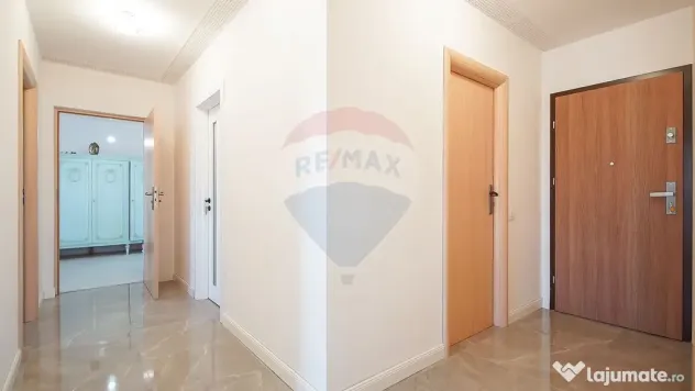 Apartament 3 camere decomandat | Loc de parcare si boxa |...