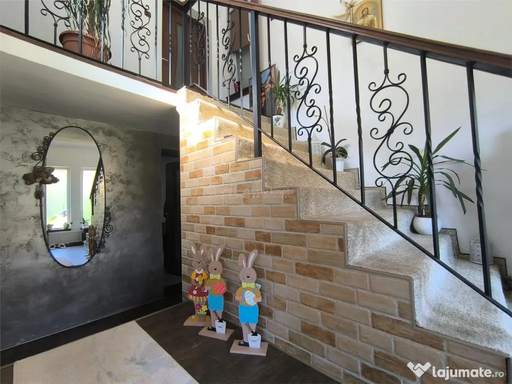 Resita Casa cocheta, P 1, Zona Muncitoresc, 135 mp, Comisio