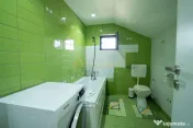 Vil#259; premium cu piscin#259;, eficien#539;#259; energetic 