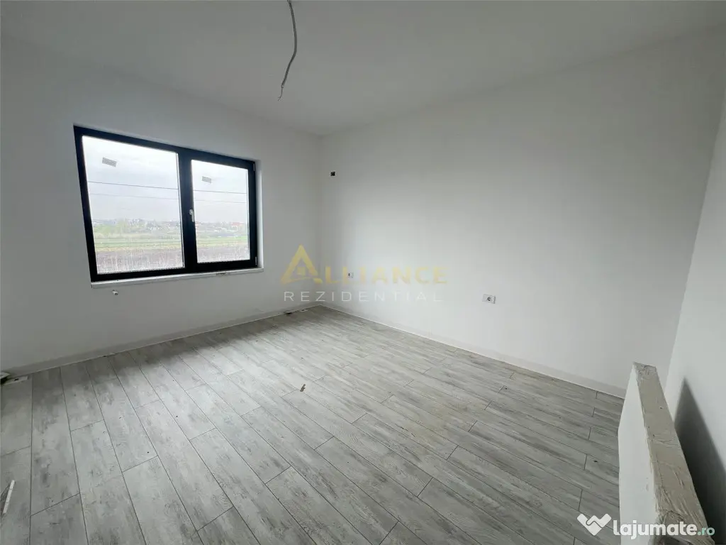 Vila Individuala - 4 camere - 2 bai - beci- 375mp teren