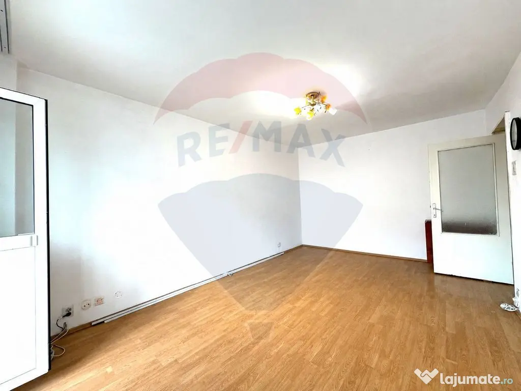 Apartament 3 camere de vanzare langa metrou Valea Ialomit...