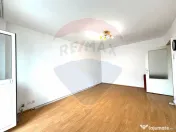 Apartament 3 camere de vanzare langa metrou Valea Ialomit...