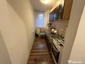 Apartament 3 camere et. 1 zona Cedonia