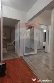 Apartament 3 camere de vanzare zona Calea Aradului